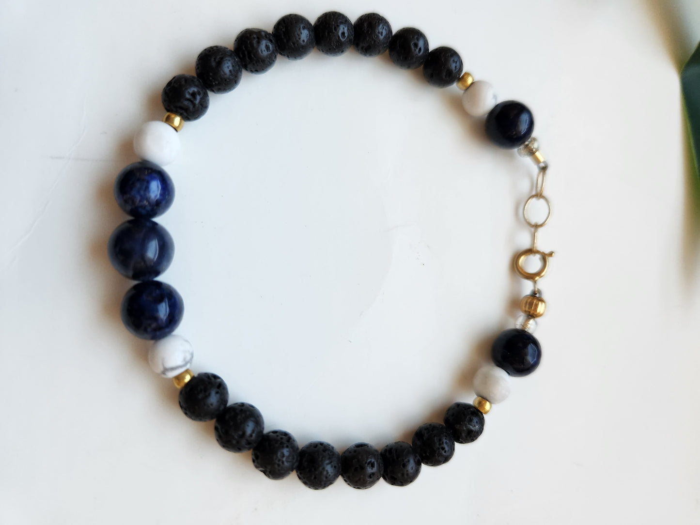 Les.bijoux.de.sandou Sapphire Howlite Bracelet - Vedazzling Accessories