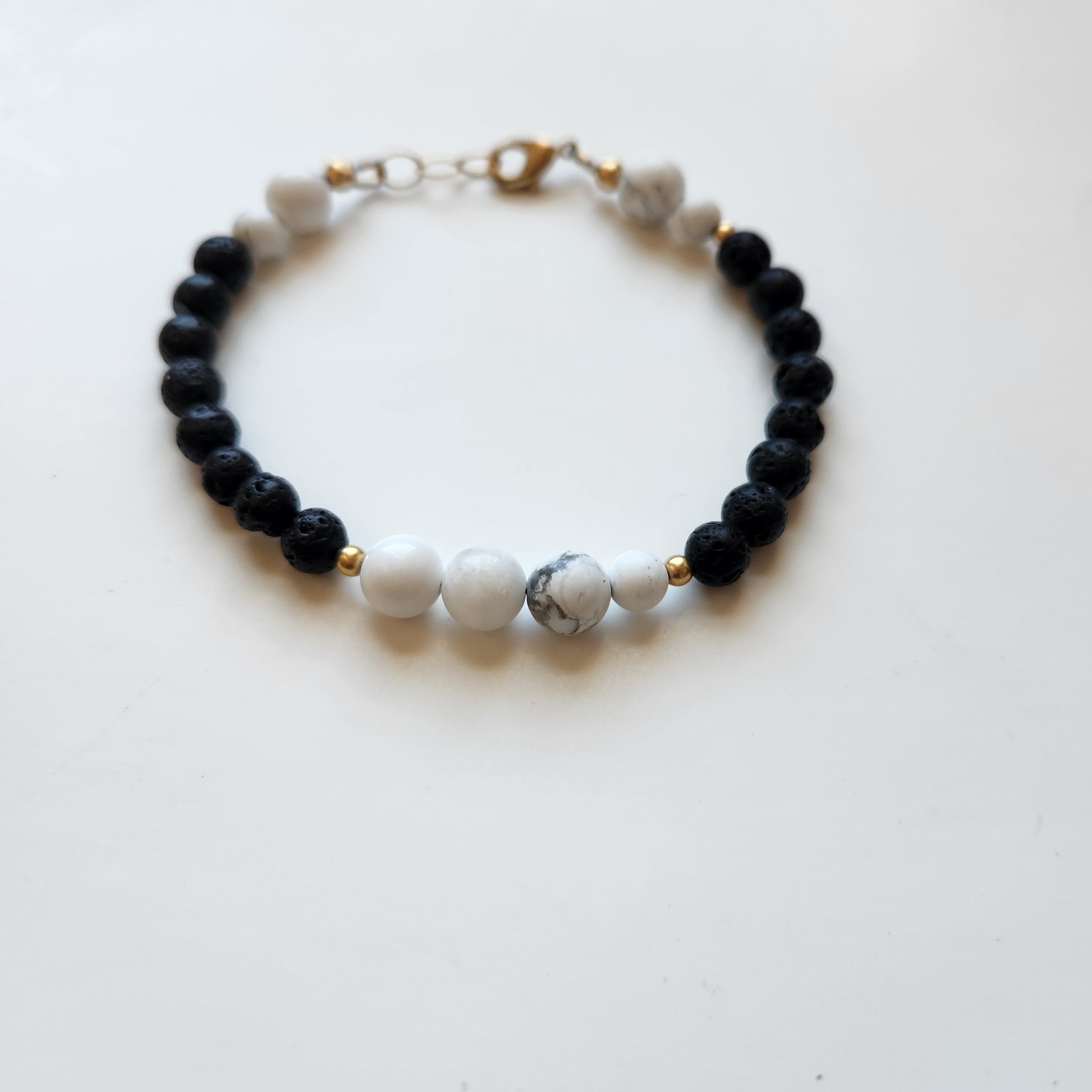 Les.bijoux.de.sandou Twa Howlite Bracelet - Vedazzling Accessories