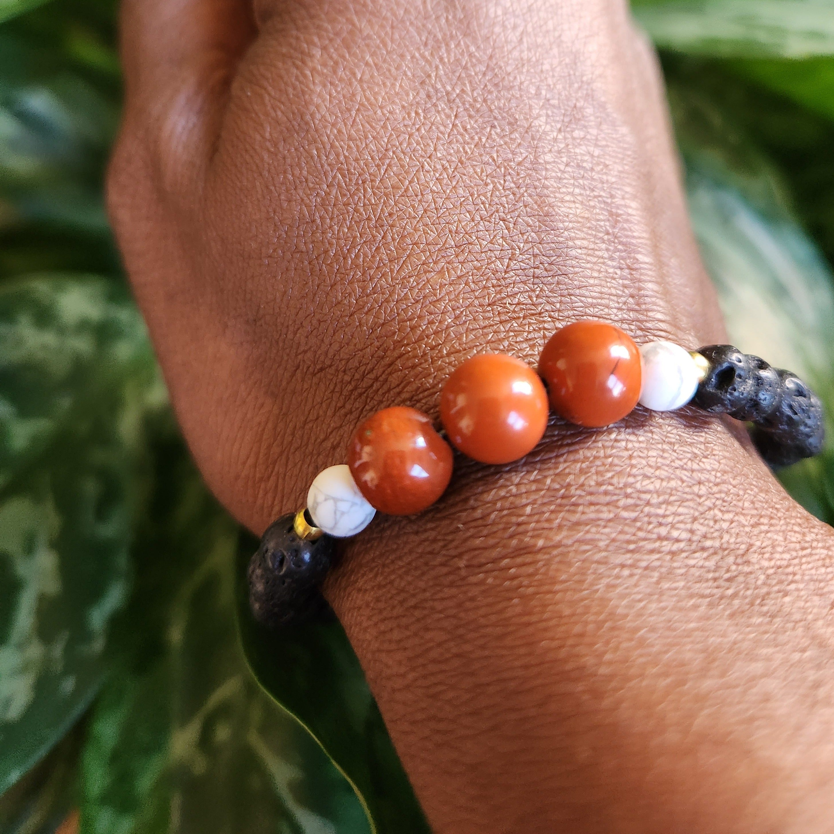 Les.bijoux.de.sandou Garnet Bracelet- Vedazzling Accessories