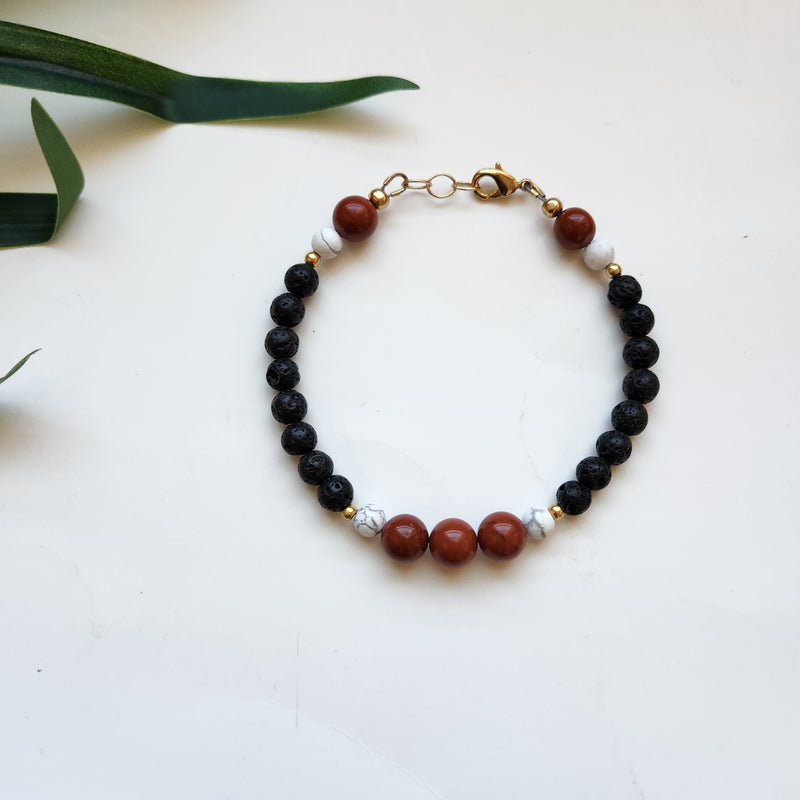 Les.bijoux.de.sandou Garnet Bracelet- Vedazzling Accessories