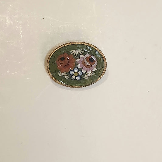 Vintage Floral Brooch Pin- Vedazzling Accessories