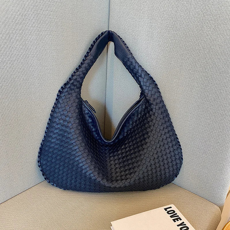 Vedazzling Woven Desire Handbag_Clutch