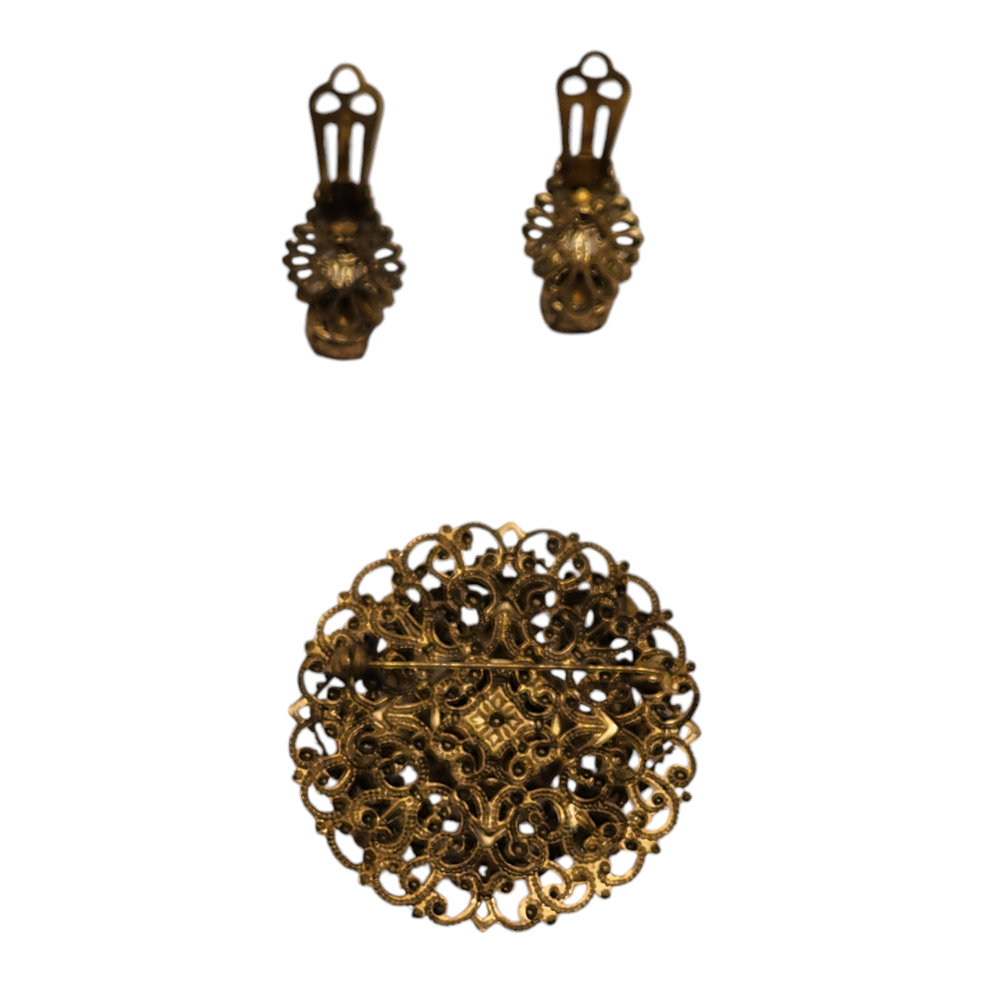 Vintage Vedazzling Ruby Red Earrings & Brooch Set