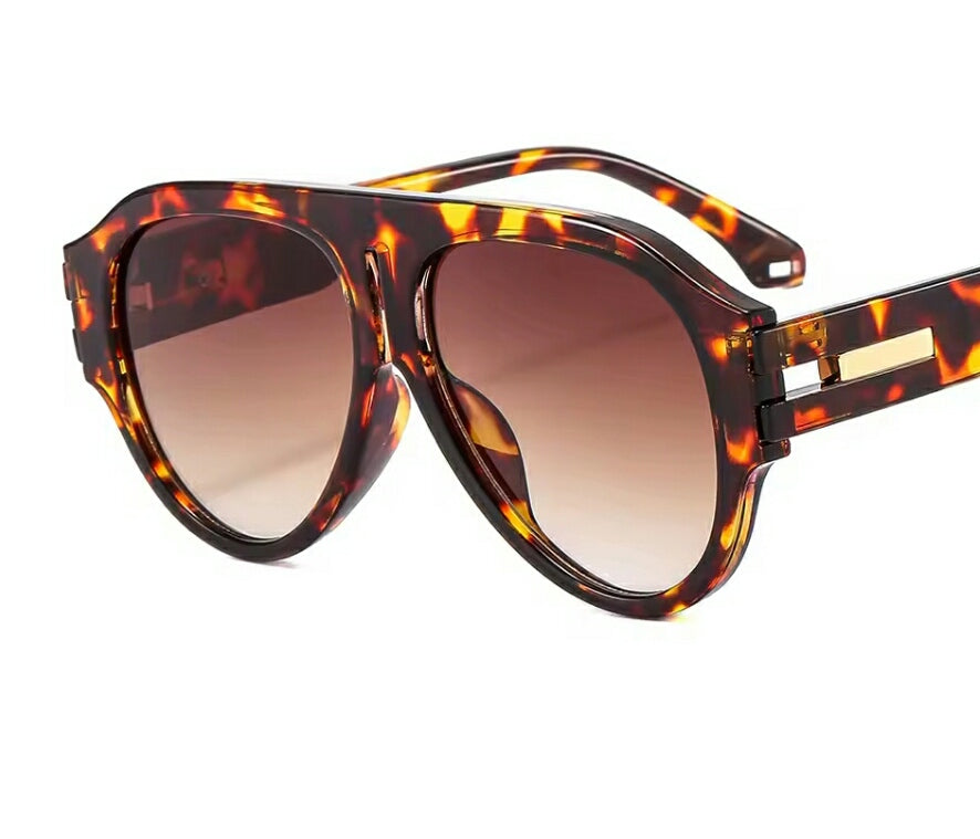 Vedazzling Sunnies Side Shades