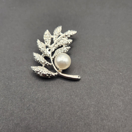 Vintage Pearl Leaf Brooch