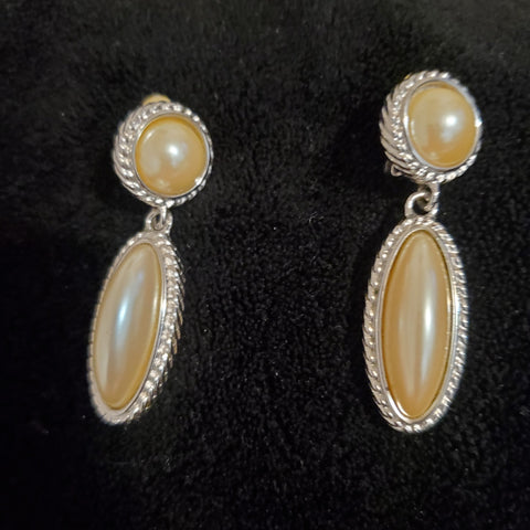 Vintage Chandelier Pearl Earrings - Vedazzling Accessories