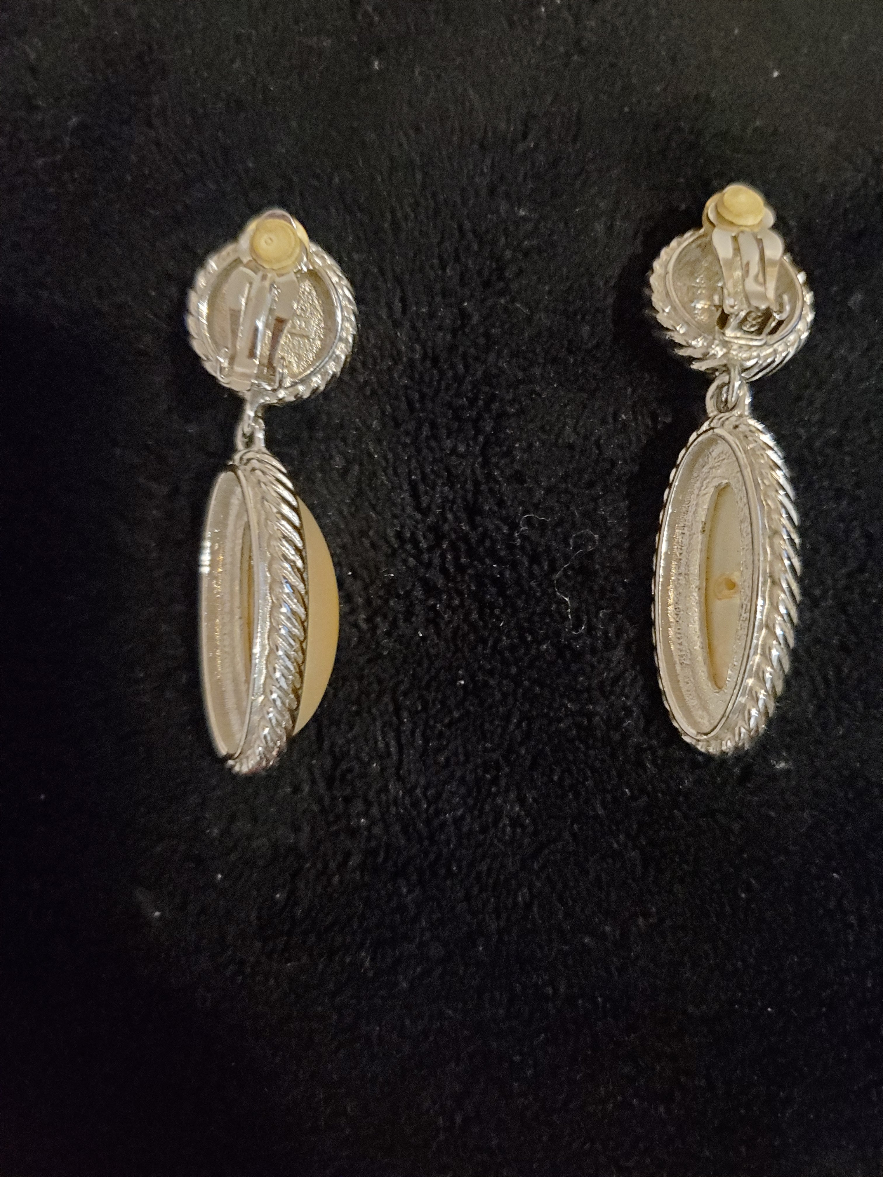 Vintage Chandelier Pearl Earrings - Vedazzling Accessories