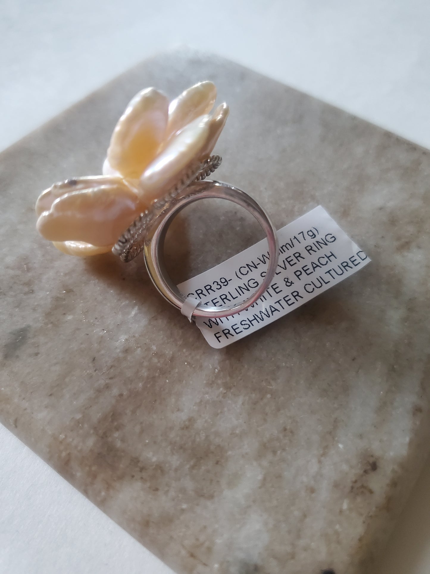 Vedazzling White Peach Pearl Ring