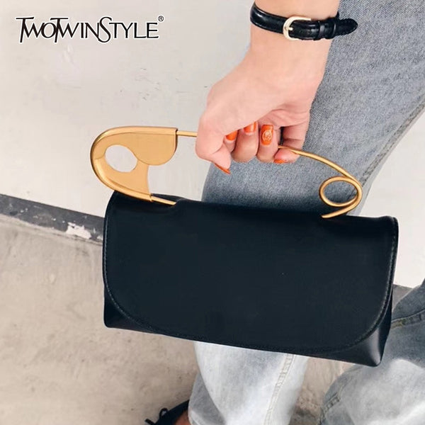 TWO TWIN STYLE Pin Bag