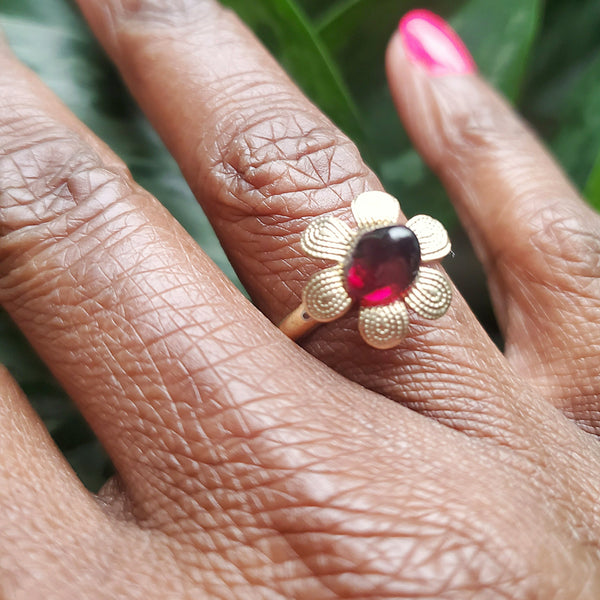 Amber Flower Vedazzling Ring