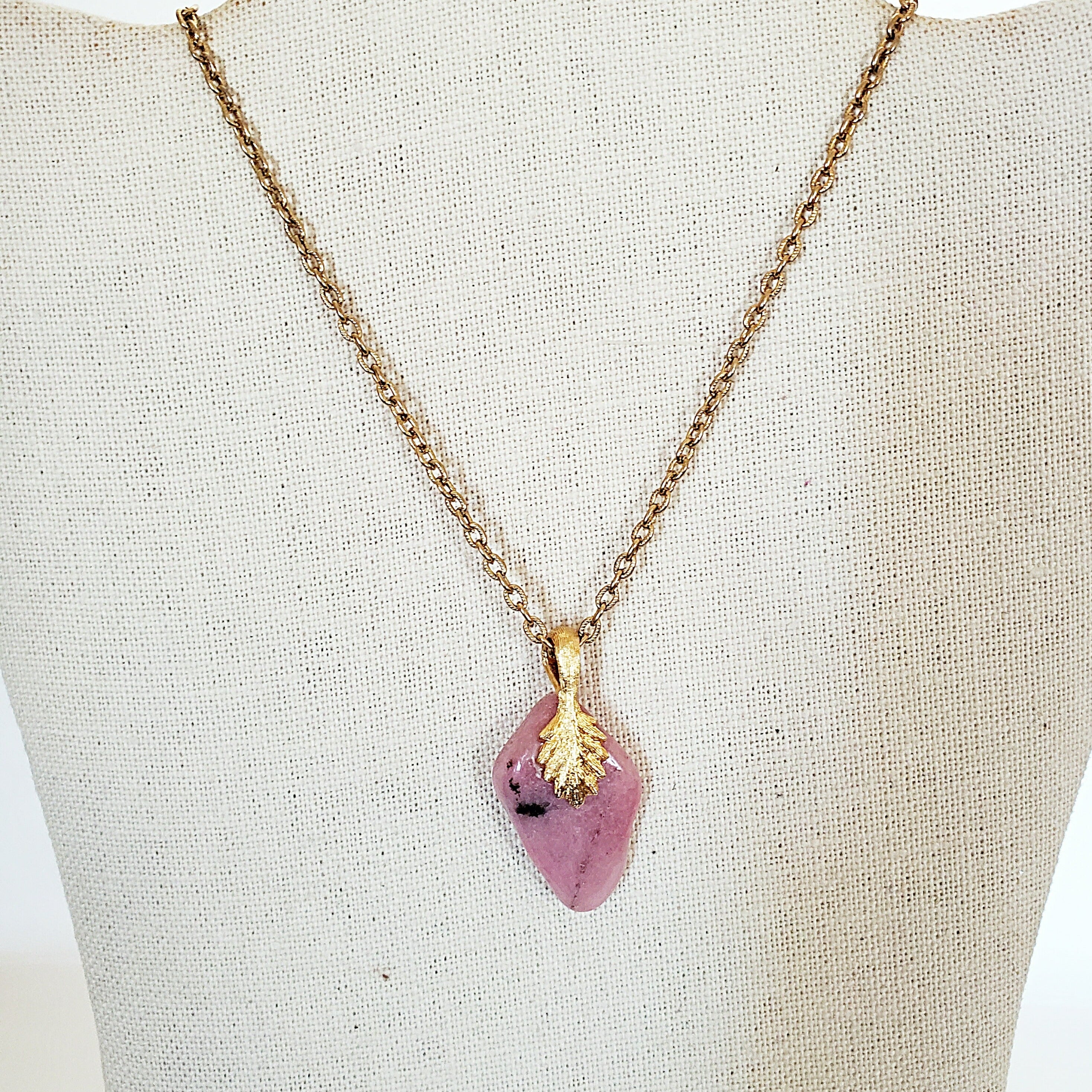 Carnelian Leaf Stone Necklace