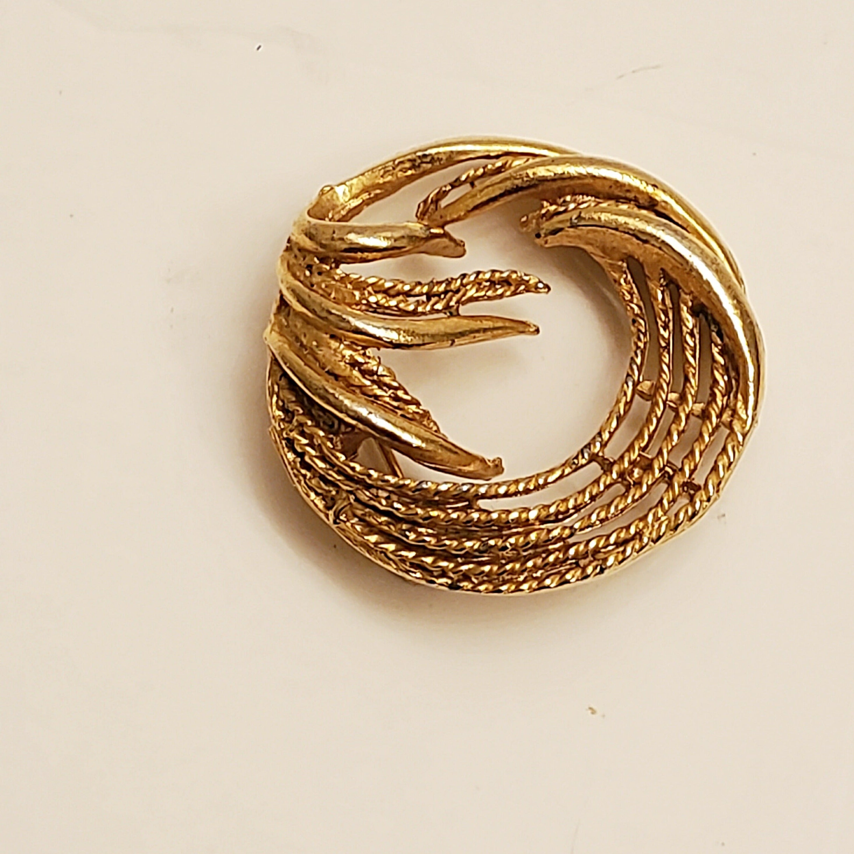 Vintage Wreath Brooch- Vedazzling Accessories